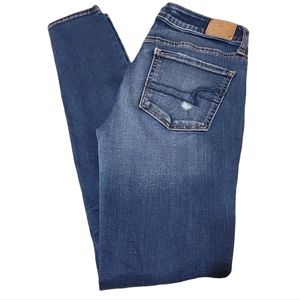 American Eagle distressed jegging size 4